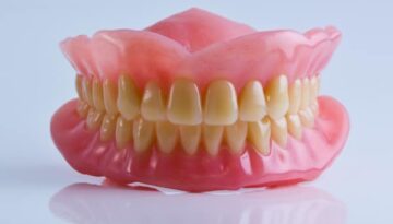 The-Care-and-Maintenance-of-Dentures-Ensuring-Comfort-and-Longevity